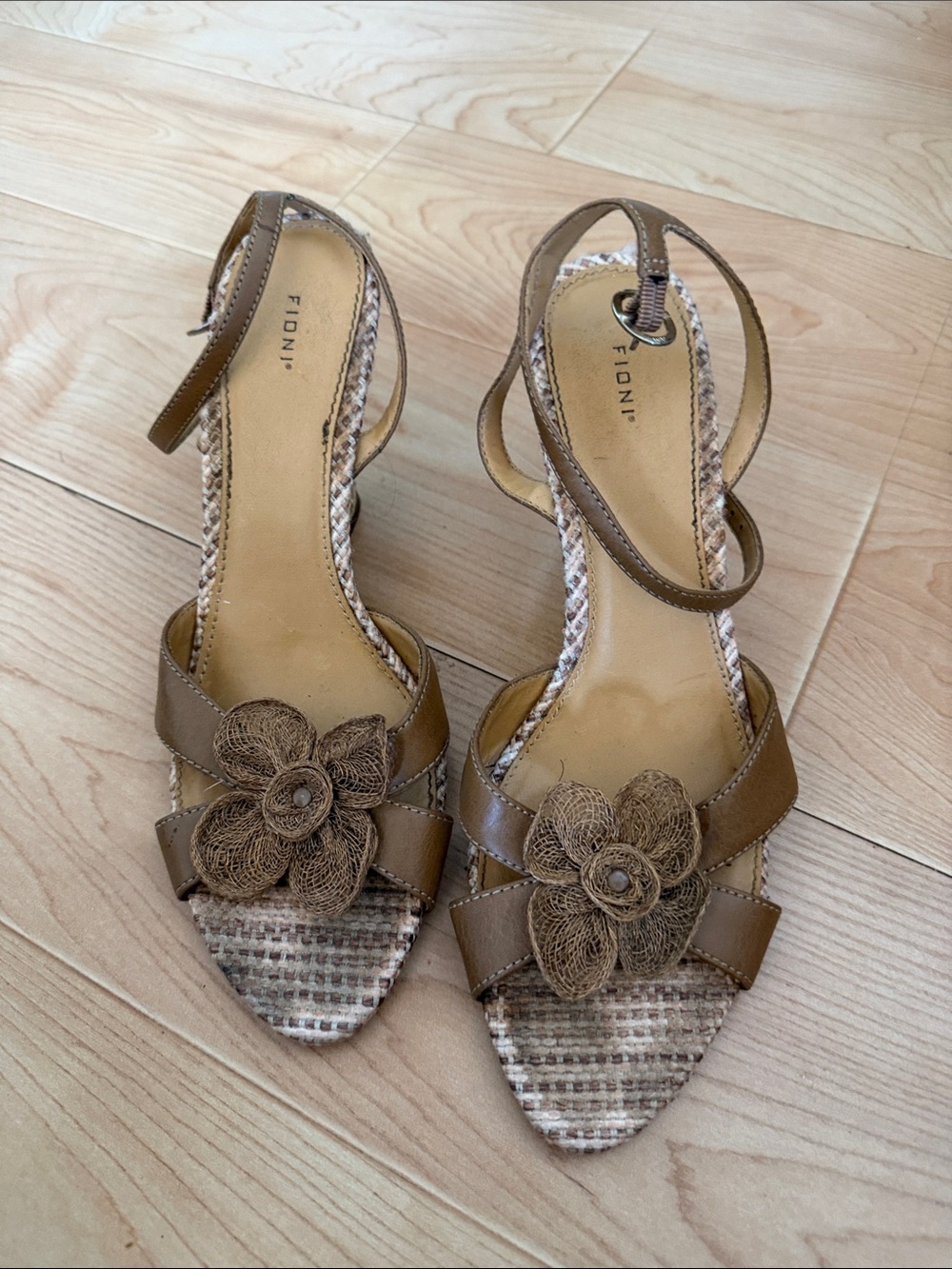 FIONI Clothing Tan Brown Floral Ankle-Strap Sandals